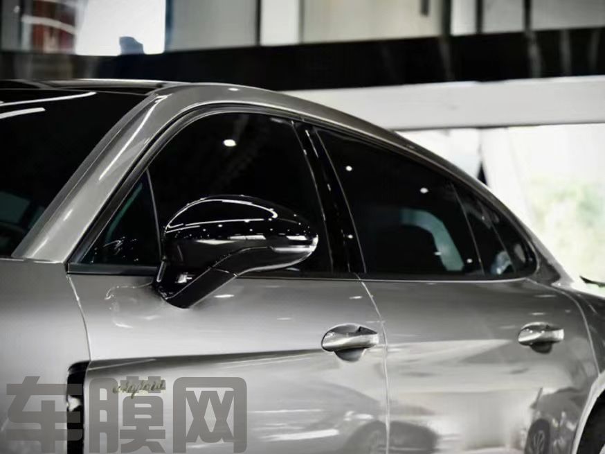 保时捷Panamera 液态金属银改色膜 效果图