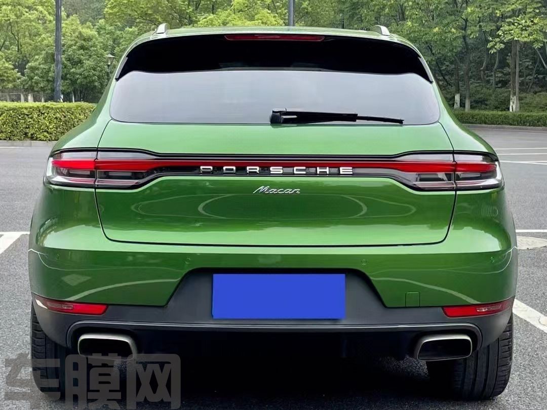 保时捷macan 曼巴绿改色膜 效果图