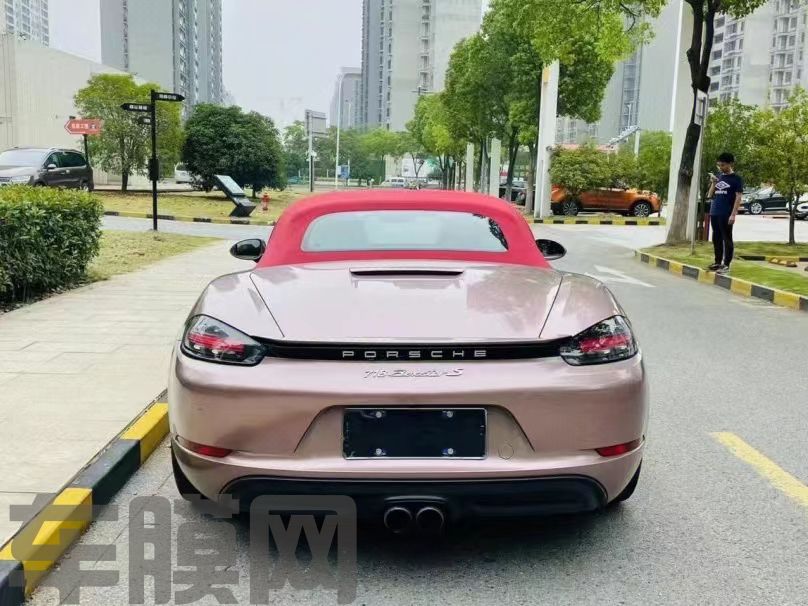 保时捷718 冰莓粉改色膜 效果图