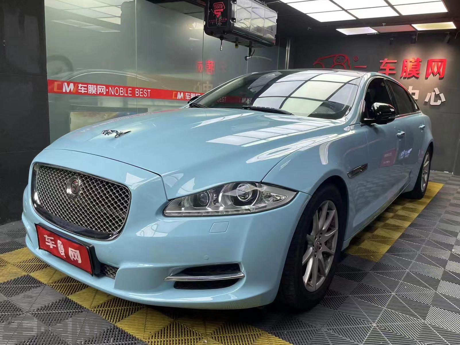 捷豹XJL PET海风蓝改色膜 效果图