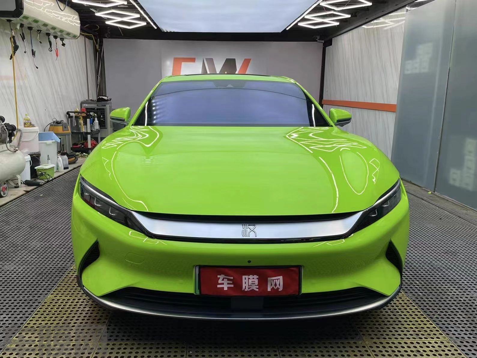 比亚迪汉EV 苹果绿改色膜 效果图