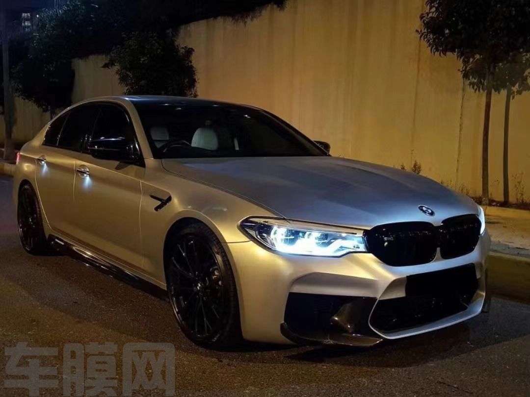 宝马M5 消光铝水银改色膜 效果图