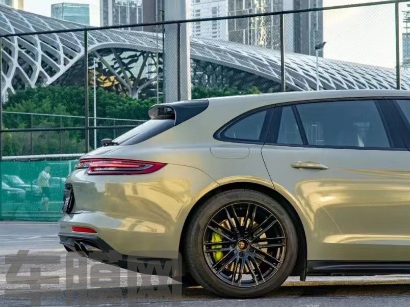 保时捷Panamera 水晶卡其绿改色膜 效果图