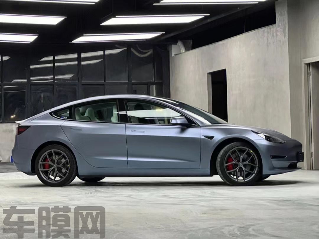 特斯拉Model 3 超哑灰蓝改色膜 效果图