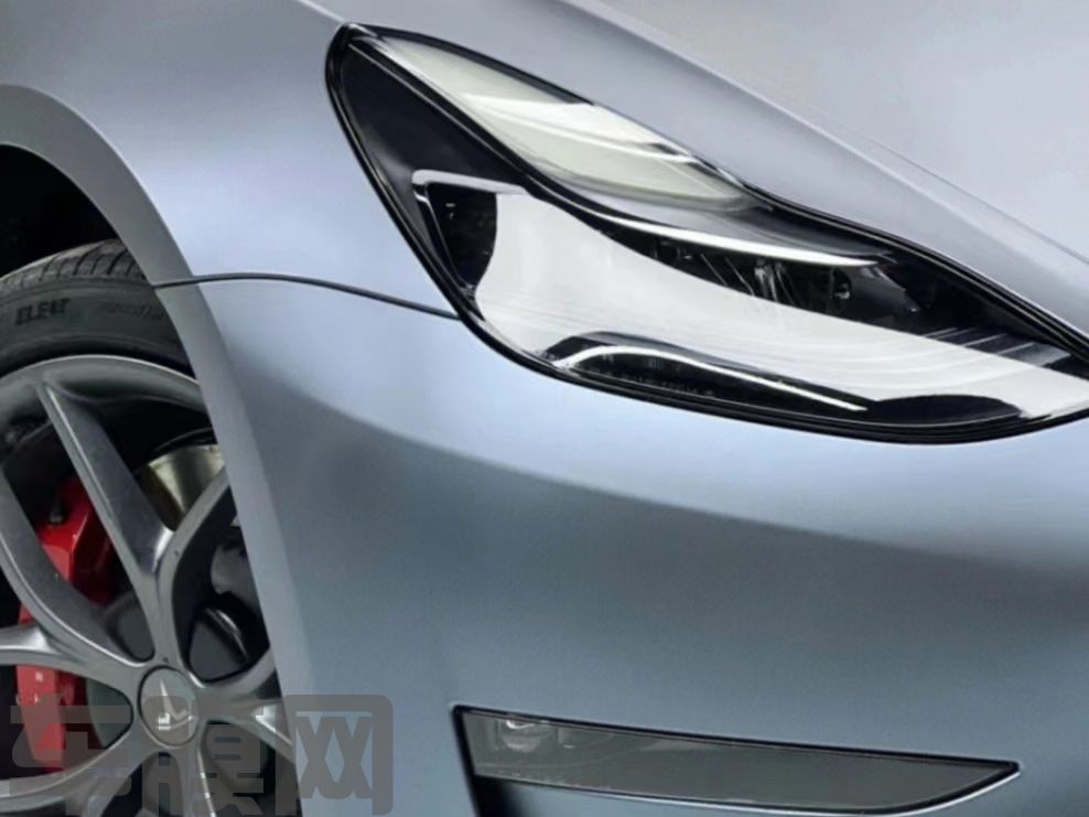 特斯拉Model 3 超哑灰蓝改色膜 效果图
