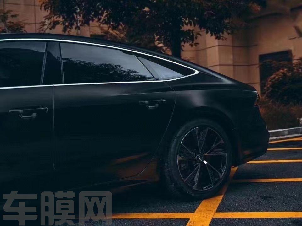 奥迪A7 陶瓷黑改色膜 效果图