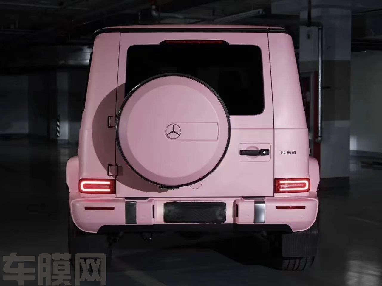 奔驰G63 消光康乃馨粉改色膜 效果图