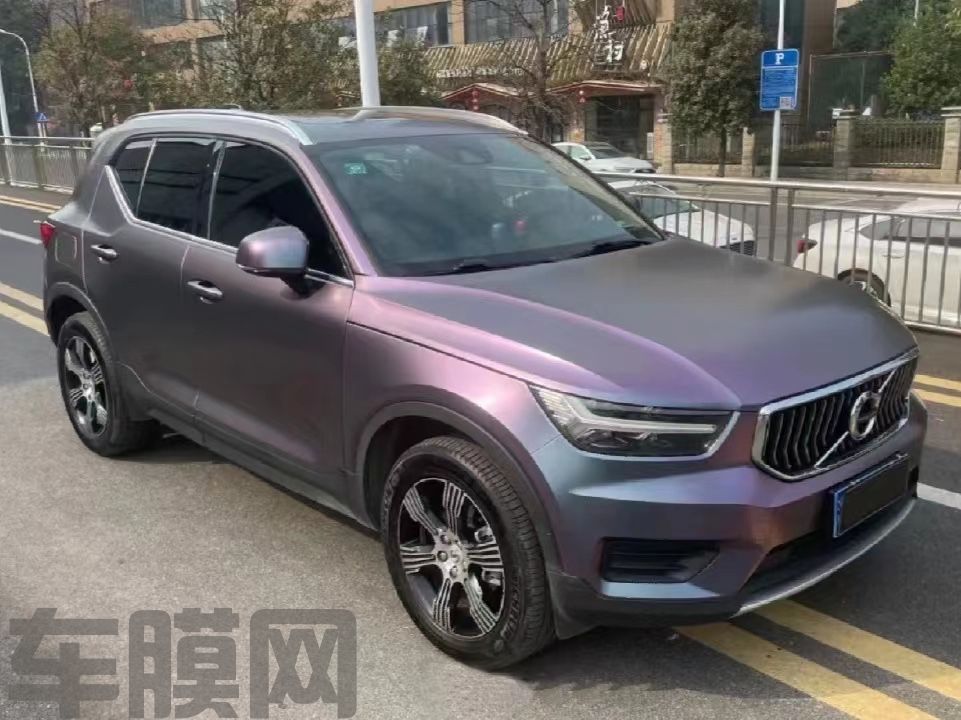 沃尔沃XC60 卡普里灰紫改色膜 效果图