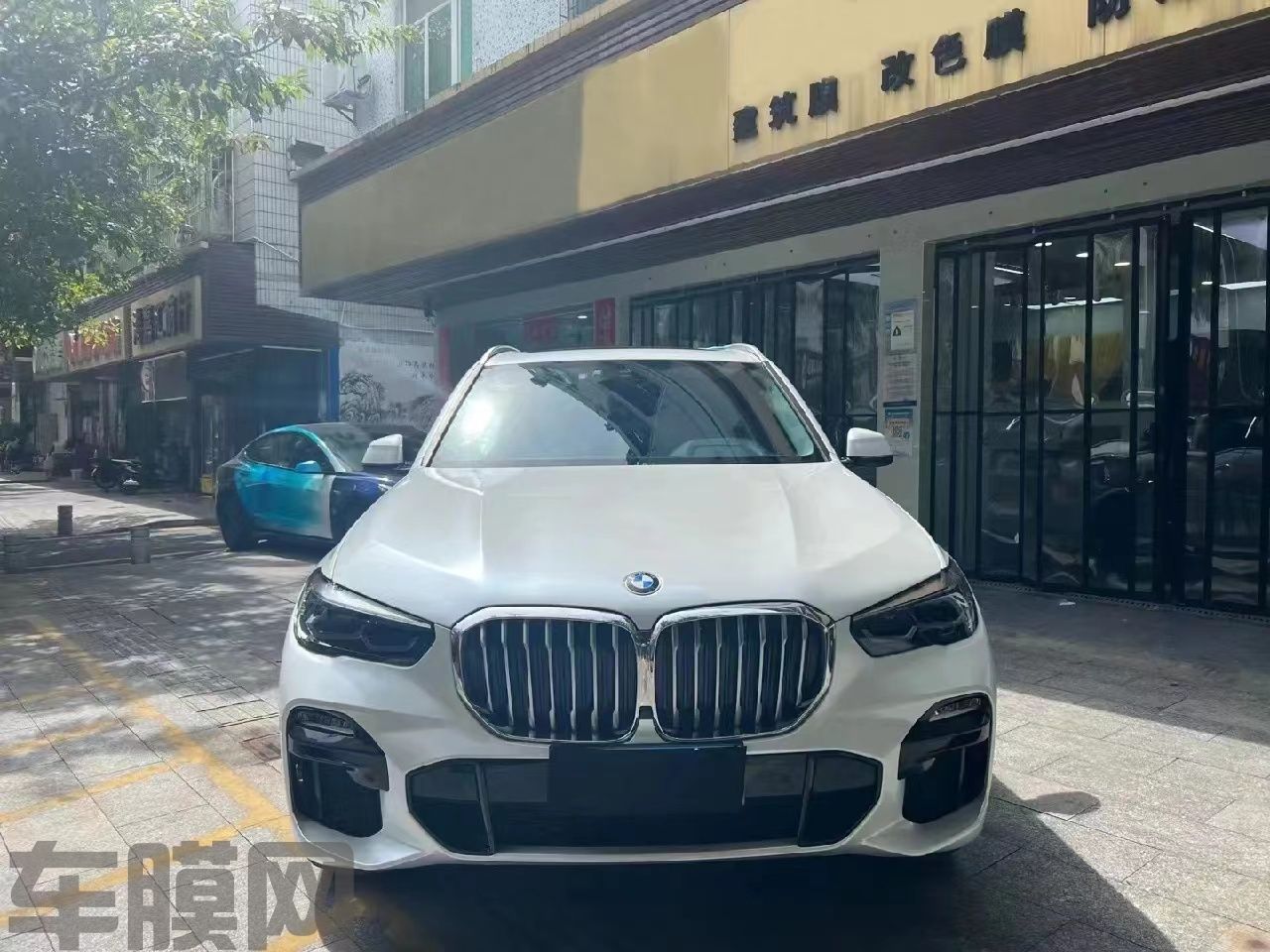 宝马X5 超亮金属珍珠白改色膜 效果图