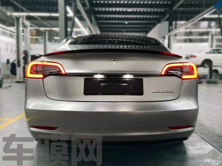 特斯拉Model 3 GT银改色膜 效果图