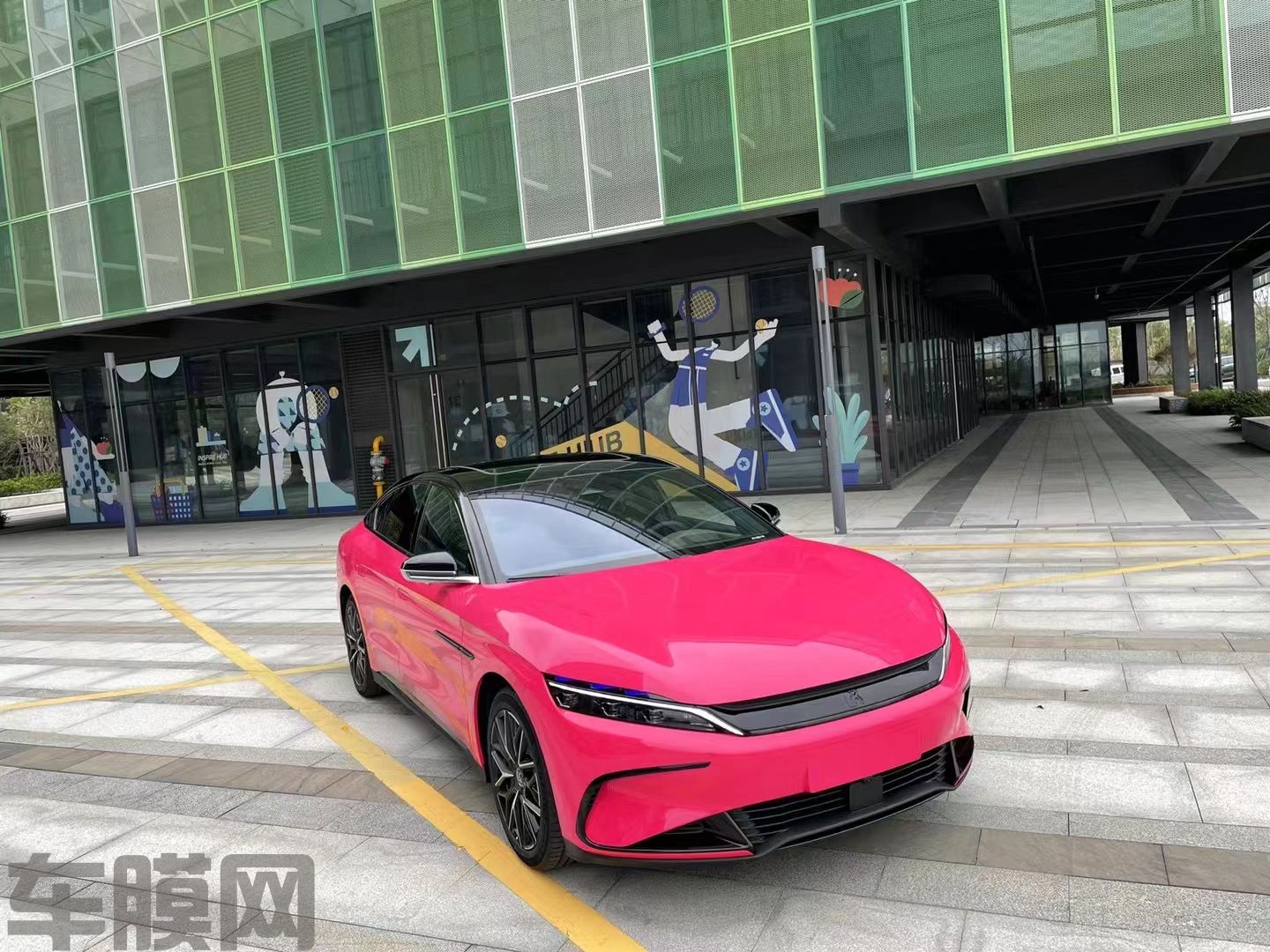 比亚迪汉 甜菜根紫改色膜 效果图