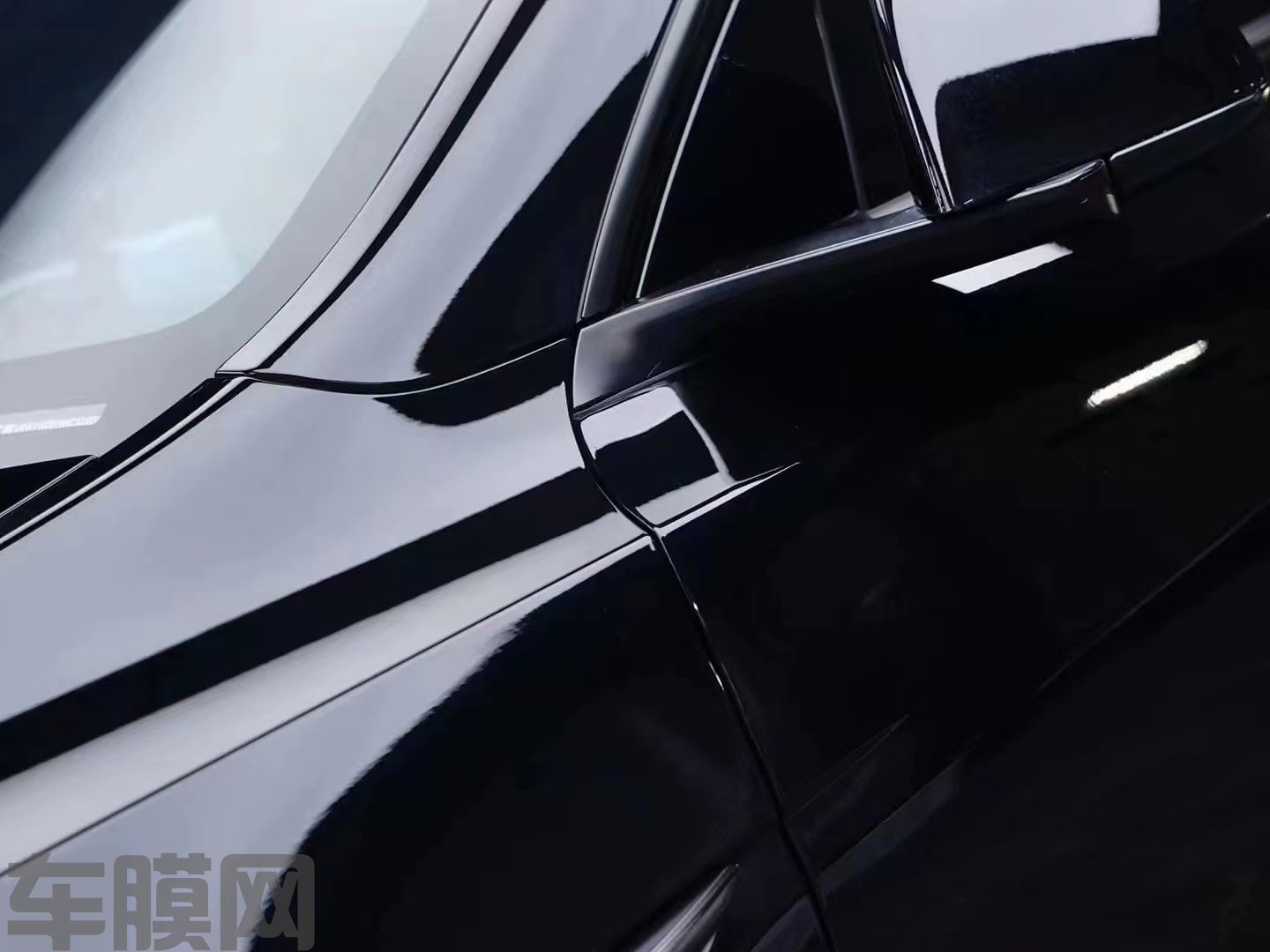 特斯拉Model Y PET亮黑改色膜 效果图