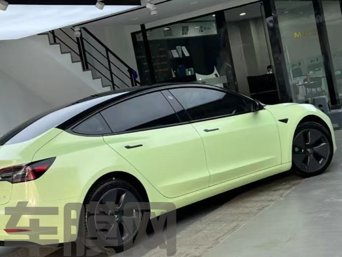 特斯拉Model 3 牛油果绿改色膜 效果图