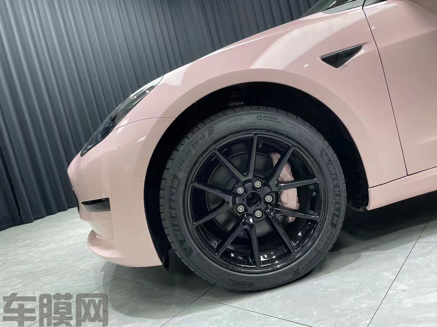 特斯拉Model 3 贝壳粉改色膜 效果图