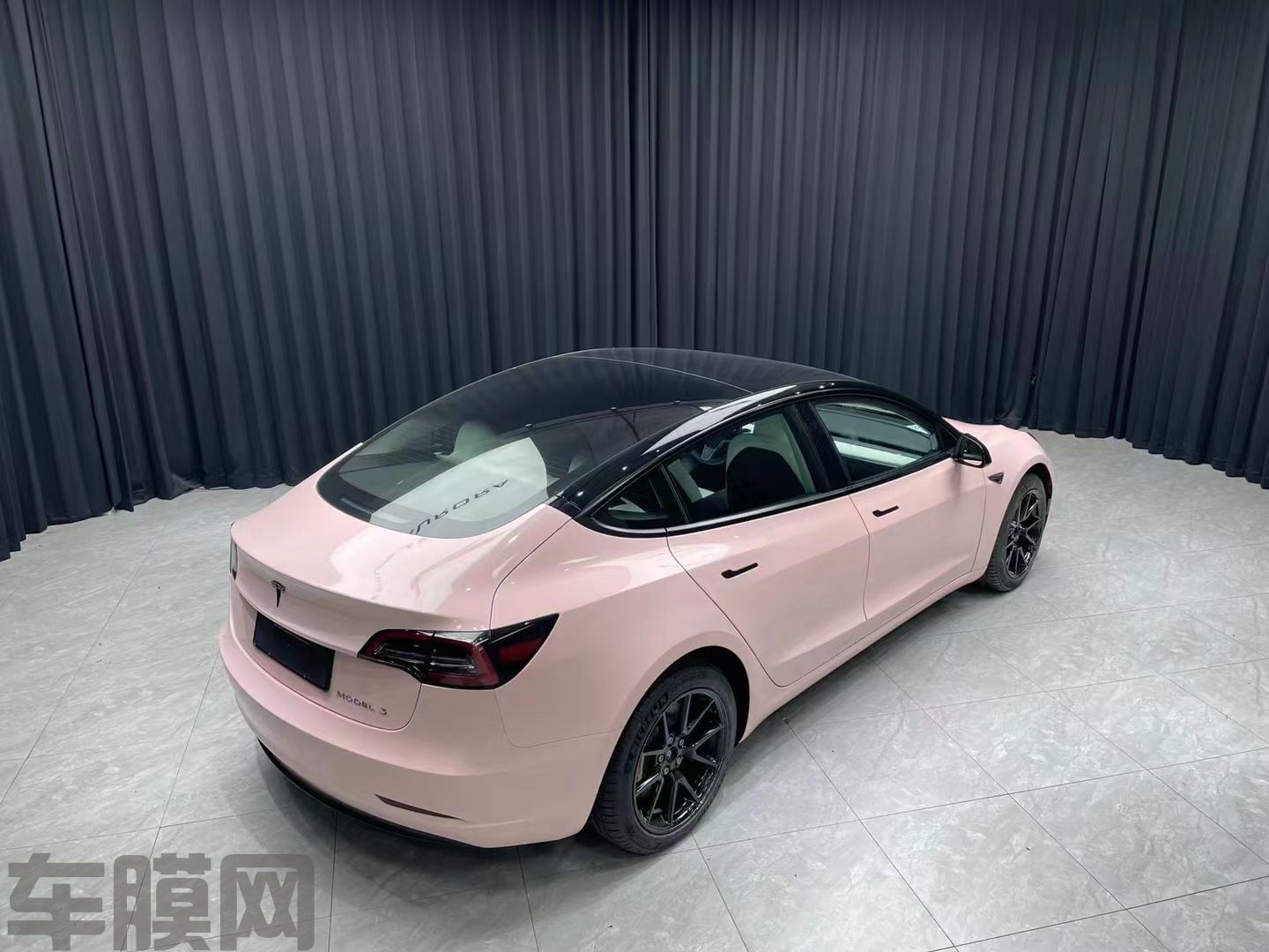 特斯拉Model 3 贝壳粉改色膜 效果图