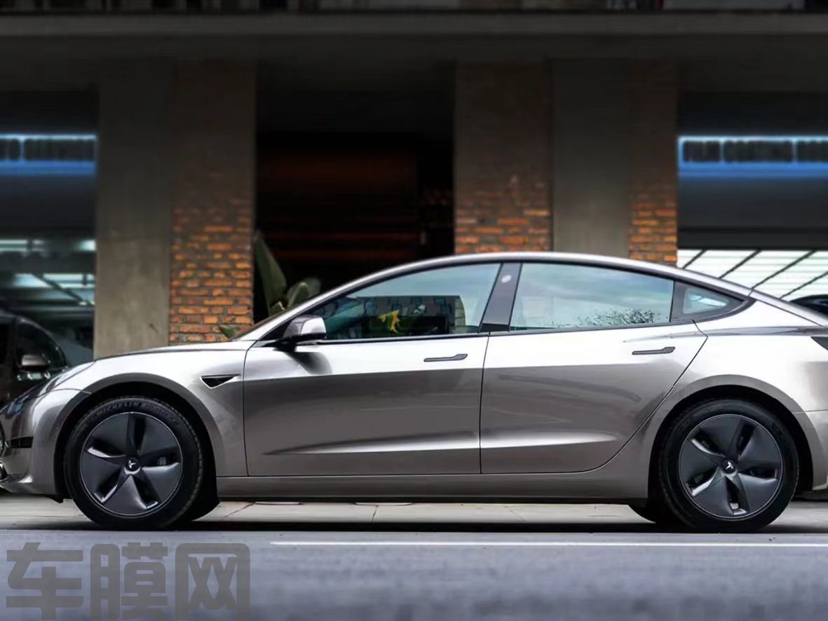 特斯拉Model 3 液态金属银改色膜 效果图