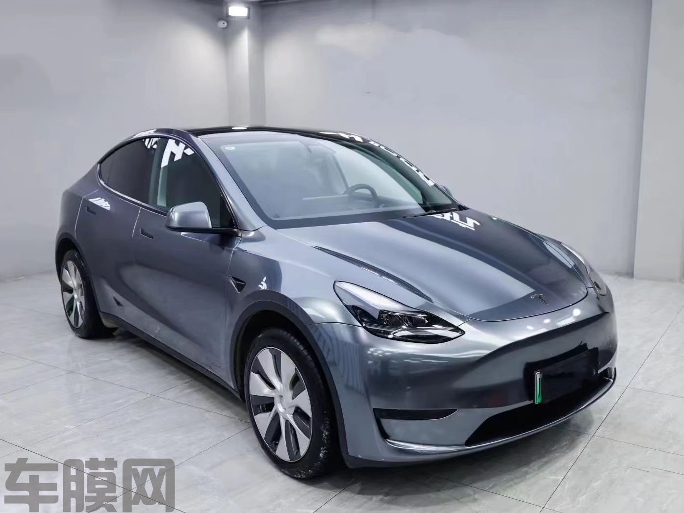 特斯拉Model Y 月光石灰改色膜 效果图