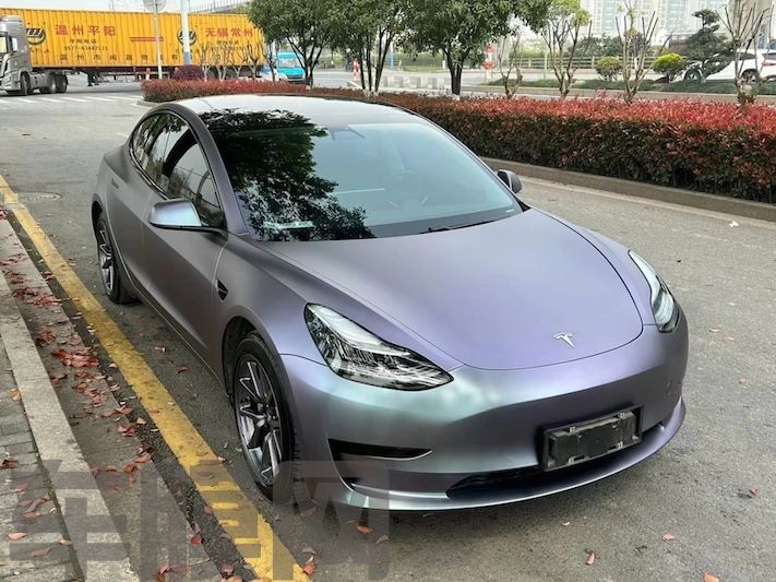 特斯拉Model 3 卡普里灰紫改色膜 效果图