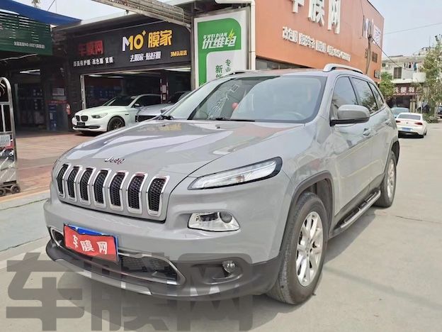 Jeep自由光 PET纳多灰深改色膜 效果图