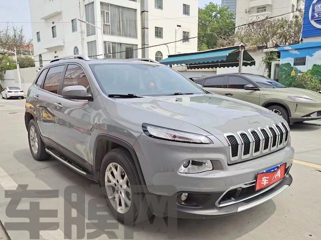 Jeep自由光 PET纳多灰深改色膜 效果图