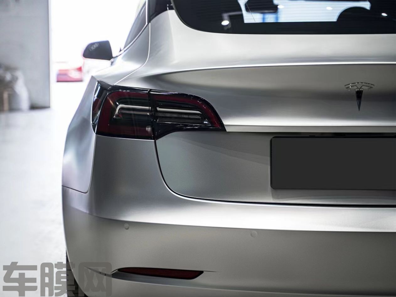 特斯拉Model 3 电光金属银改色膜 效果图