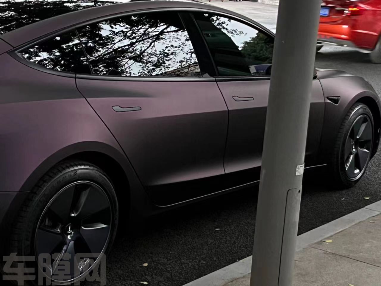 特斯拉Model 3 深邃紫改色膜 效果图