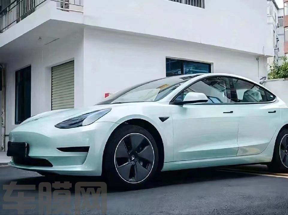 特斯拉Model 3 马卡龙月光玉改色膜 效果图