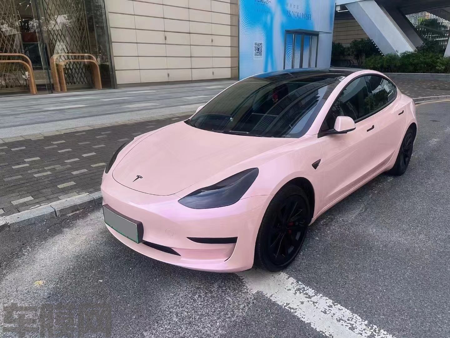特斯拉Model 3 糖果胭脂粉改色膜 效果图