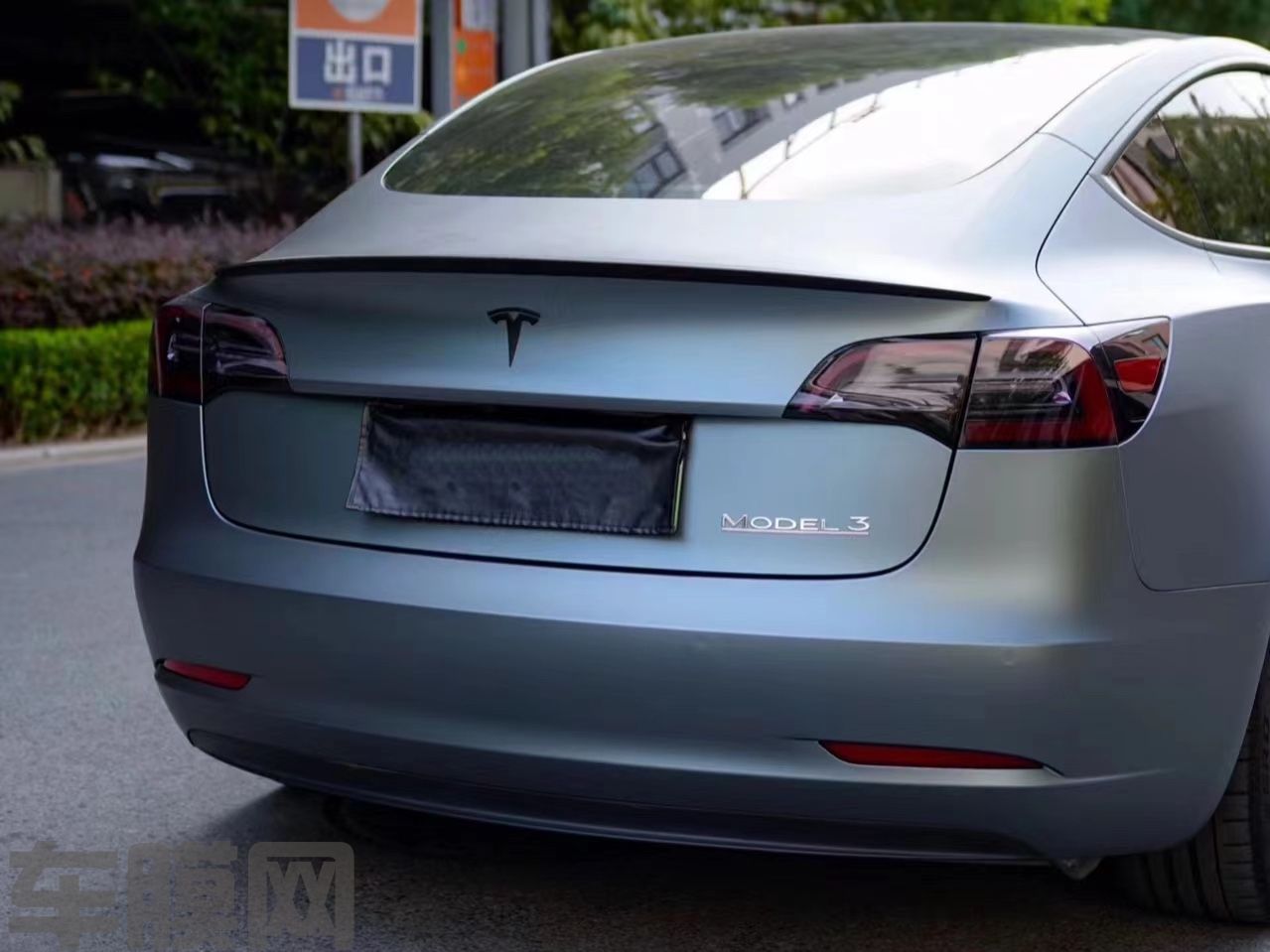 特斯拉Model 3 金属灰蓝改色膜 效果图
