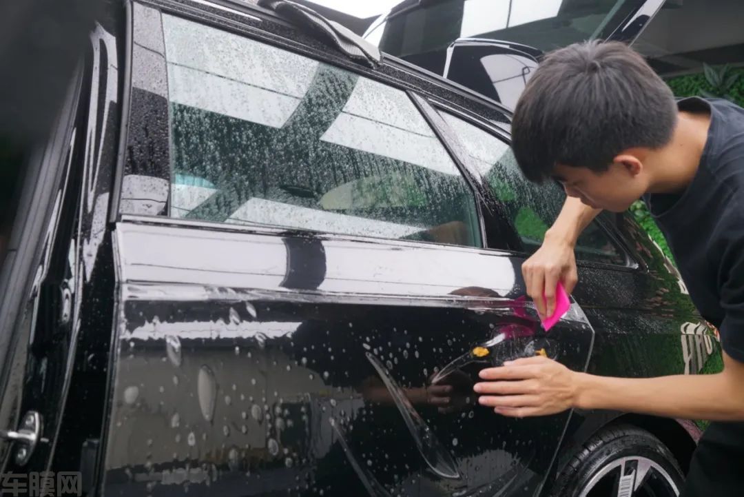汽车改装｜奥迪RS4装贴漆面保护膜案例(图5)
