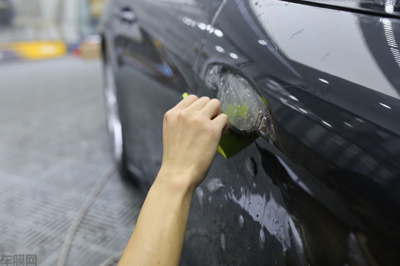汽车改装｜保时捷Panamera4装贴NOBLE隐形车衣案例！(图6)