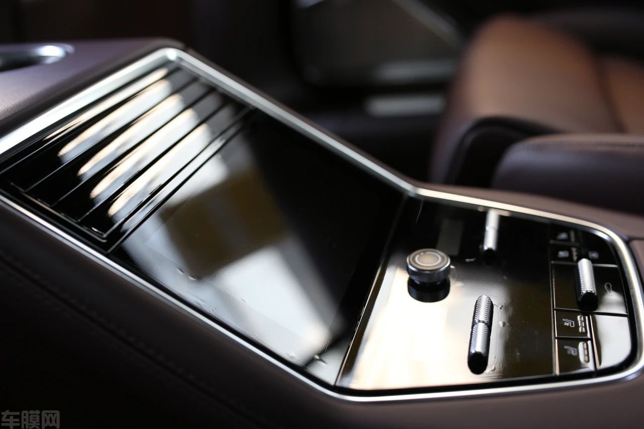 汽车改装｜保时捷Panamera4装贴NOBLE隐形车衣案例！(图14)